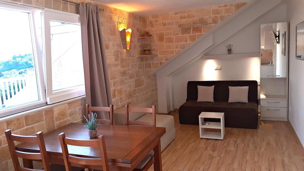 Apartments Villa Bonaca Baska Voda Phòng bức ảnh