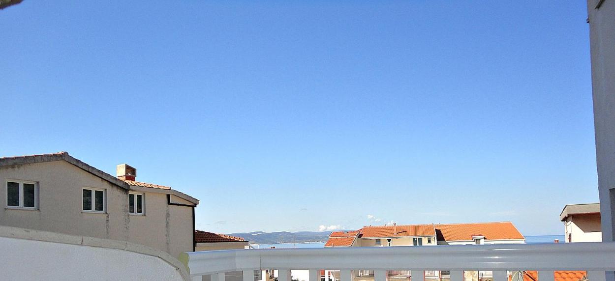Apartments Villa Bonaca Baska Voda Phòng bức ảnh