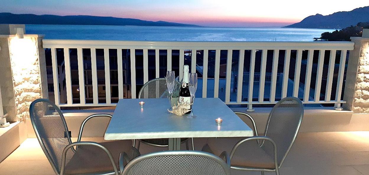 Apartments Villa Bonaca Baska Voda Phòng bức ảnh