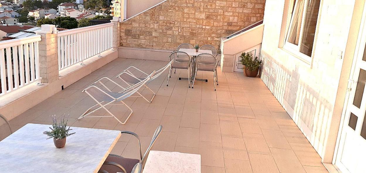 Apartments Villa Bonaca Baska Voda Ngoại thất bức ảnh